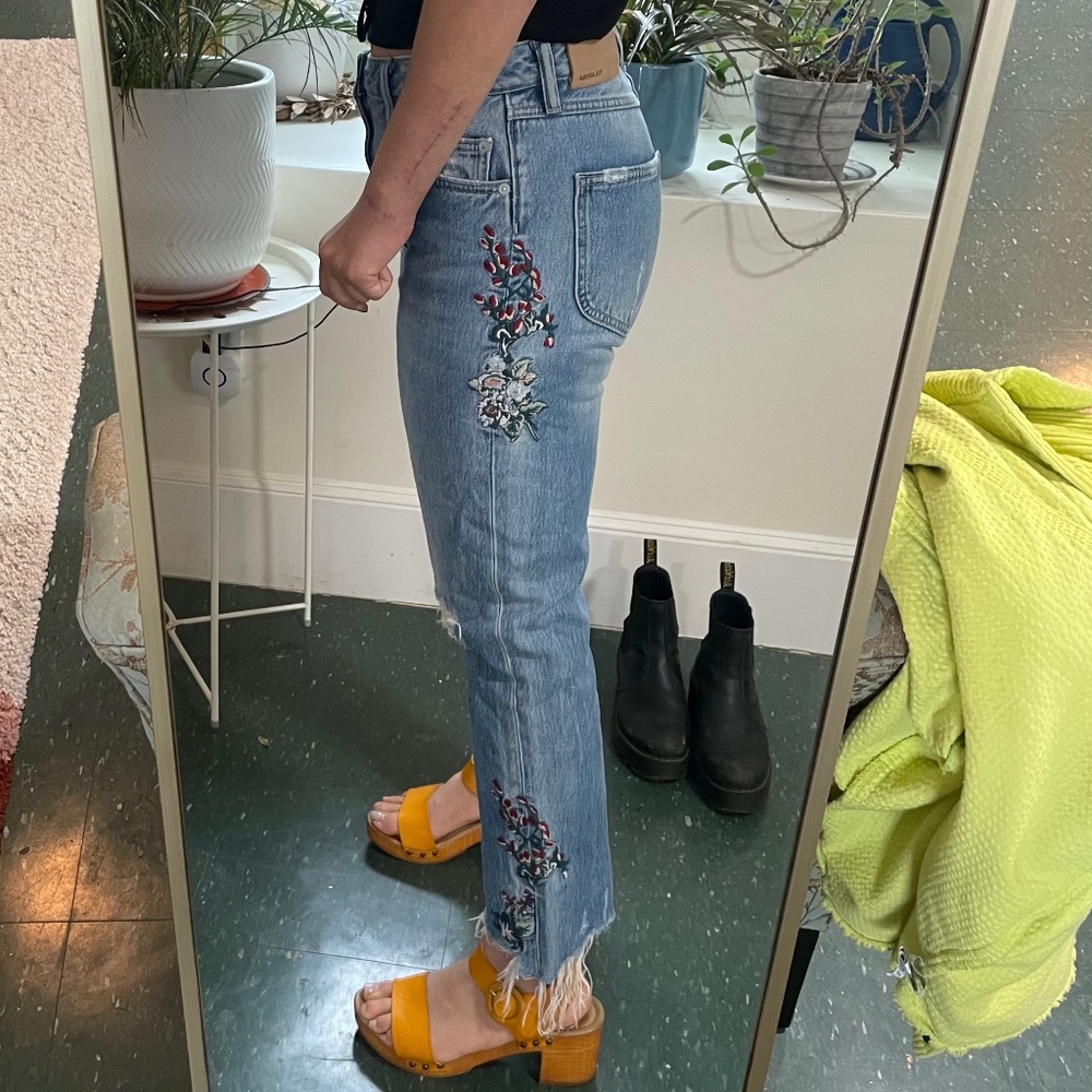 Unique floral straight leg distressed